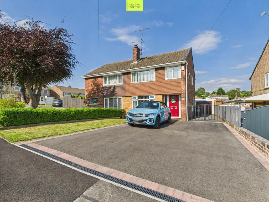3 bedroom semi-detached house