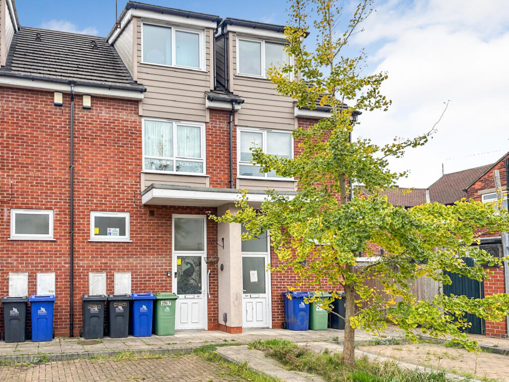 Main image of property: 267 Willingham Street, Grimsby DN32 9PX