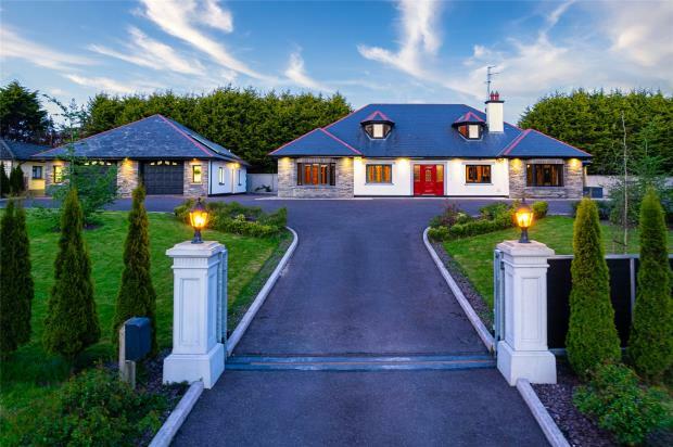 Detached home in Ballynamona, Mourneabbey...