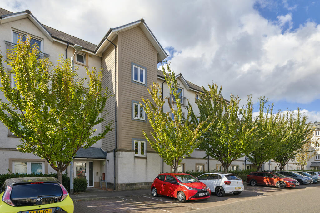 Main image of property: 23 Chandlers Court, Stirling, FK8