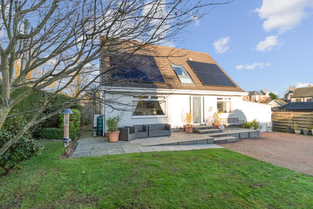 Main image of property: 2A Springwood Avenue, Stirling, FK8