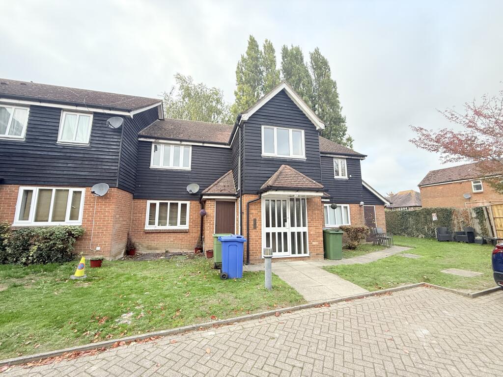 Main image of property: Mountview, Borden, SITTINGBOURNE