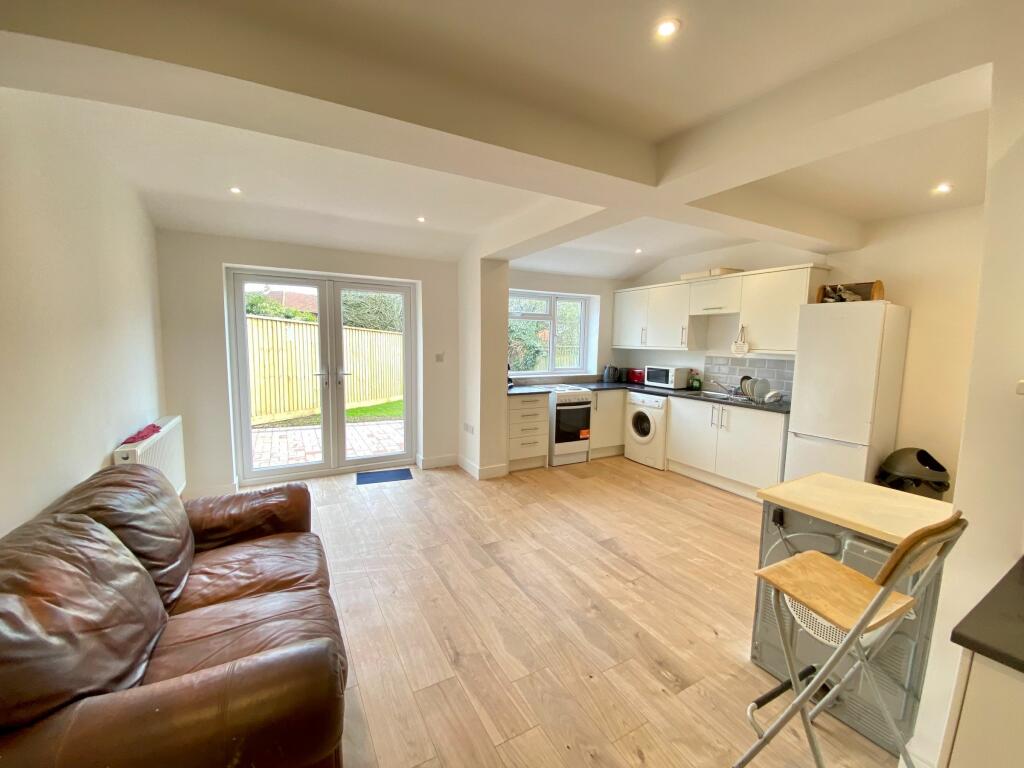 Additional property image - Fourth Avenue, Bristol