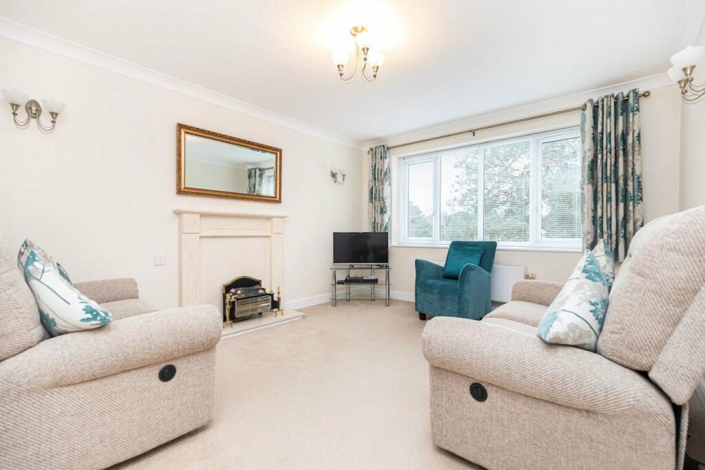 2 bedroom apartment for sale in Lindsay Road, Poole, BH13