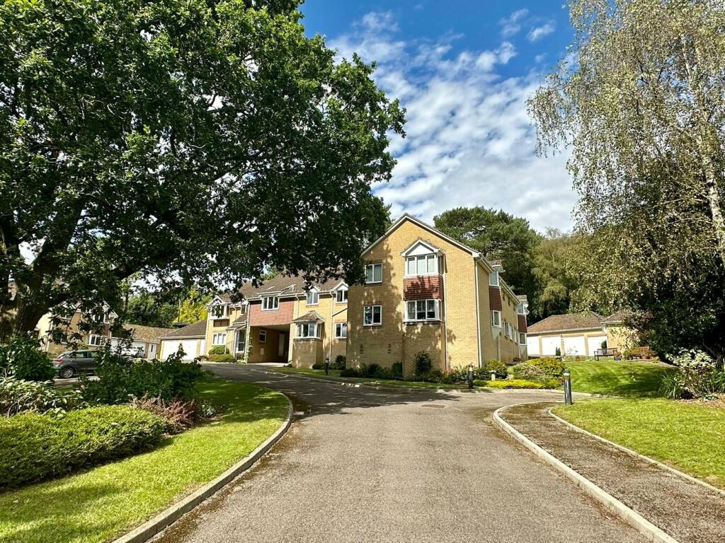 Main image of property: Sunningdale Gardens, Broadstone, BH18