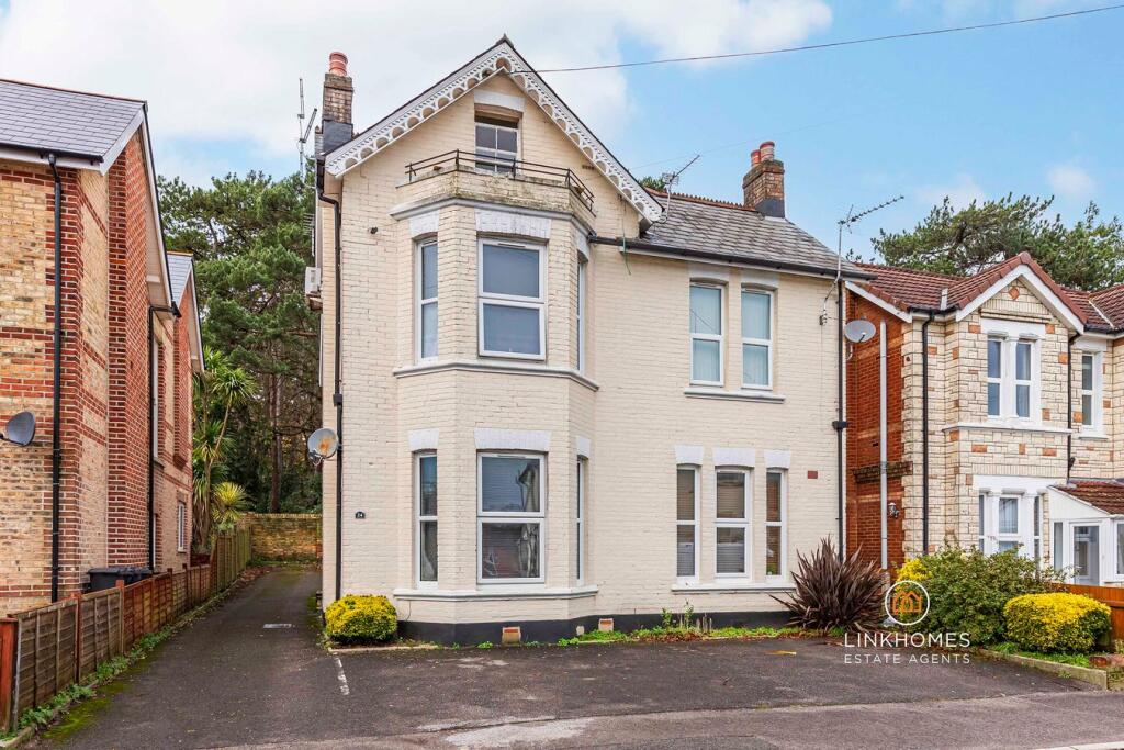 Studio flat for sale in 24 Westbourne Park Road, Bournemouth, BH4