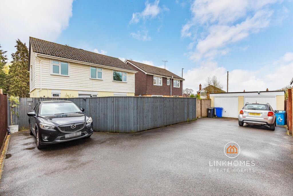 Additional property image - Greenhayes, Broadstone, BH18