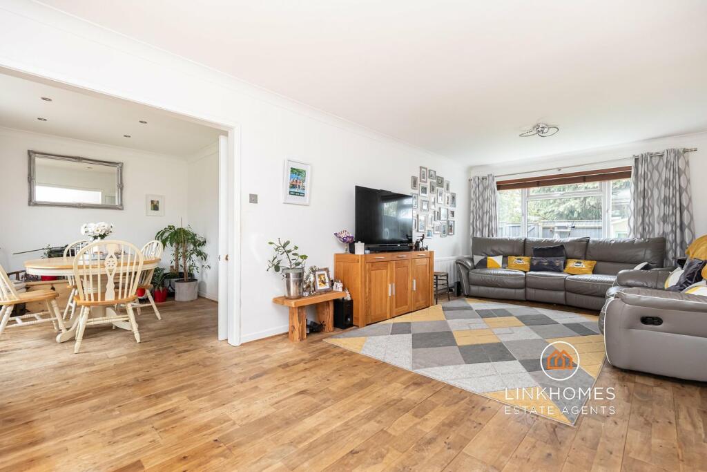 Additional property image - Greenhayes, Broadstone, BH18