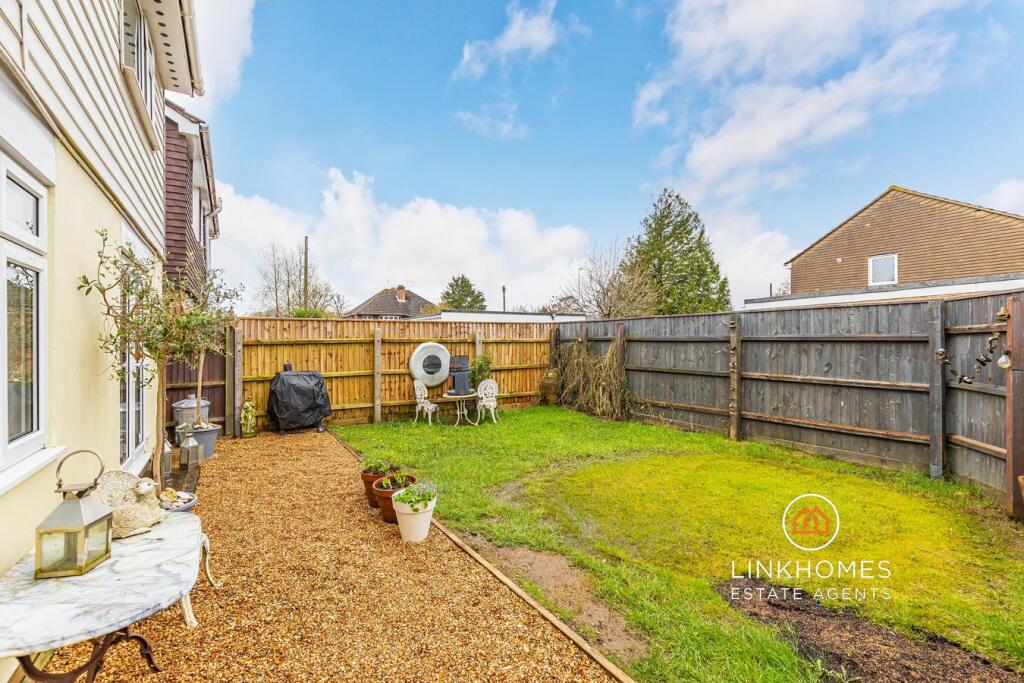 Additional property image - Greenhayes, Broadstone, BH18