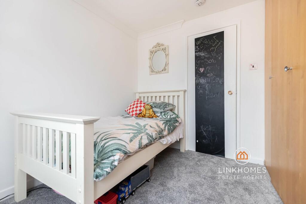 Additional property image - Greenhayes, Broadstone, BH18