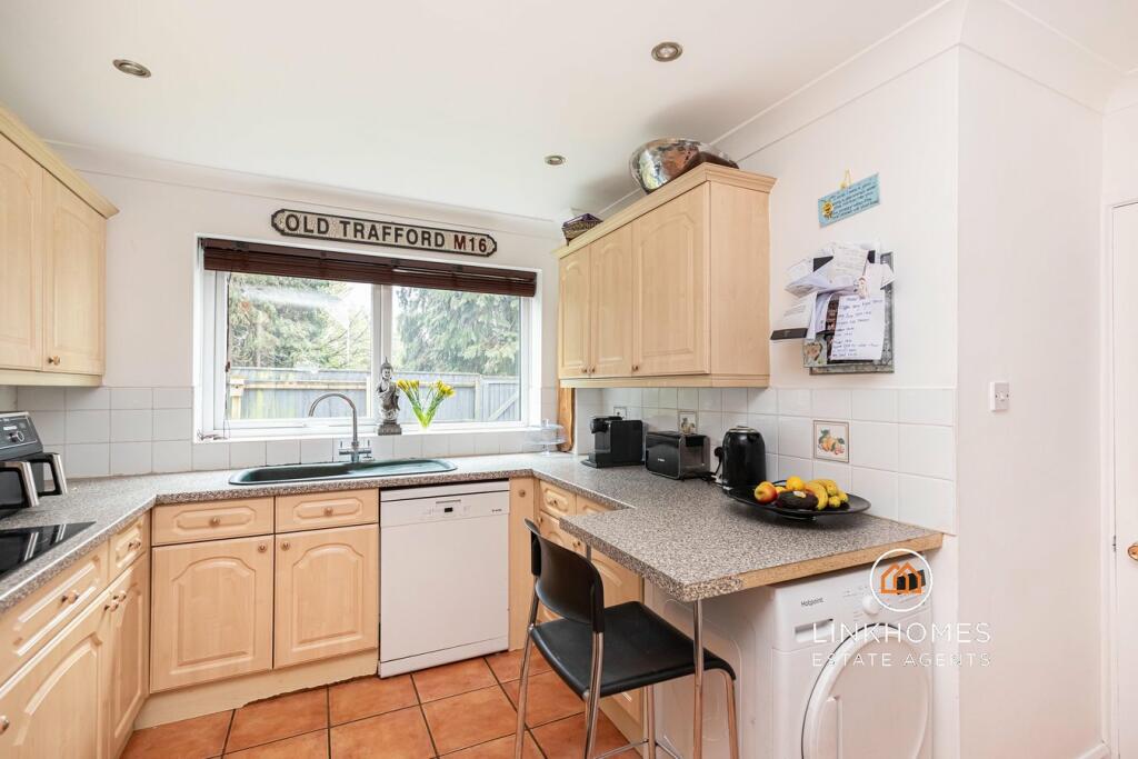 Additional property image - Greenhayes, Broadstone, BH18