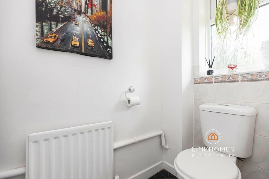 Additional property image - Greenhayes, Broadstone, BH18