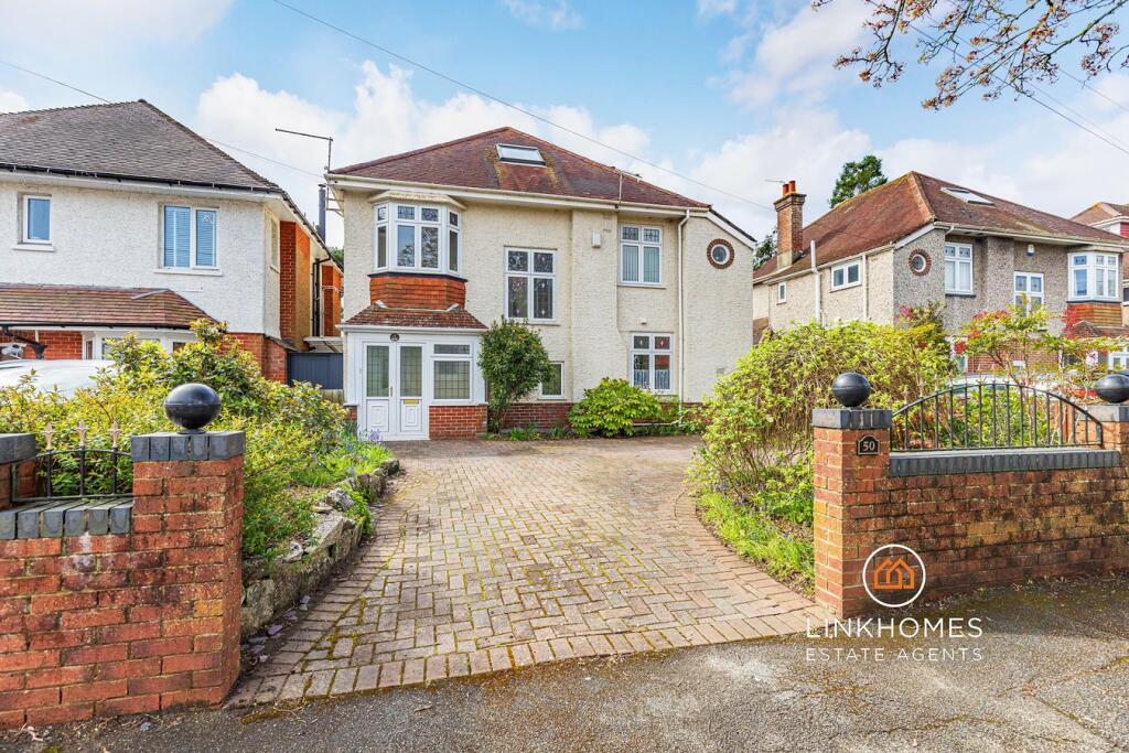 6 bedroom detached house for sale in Strouden Avenue, Bournemouth, BH8