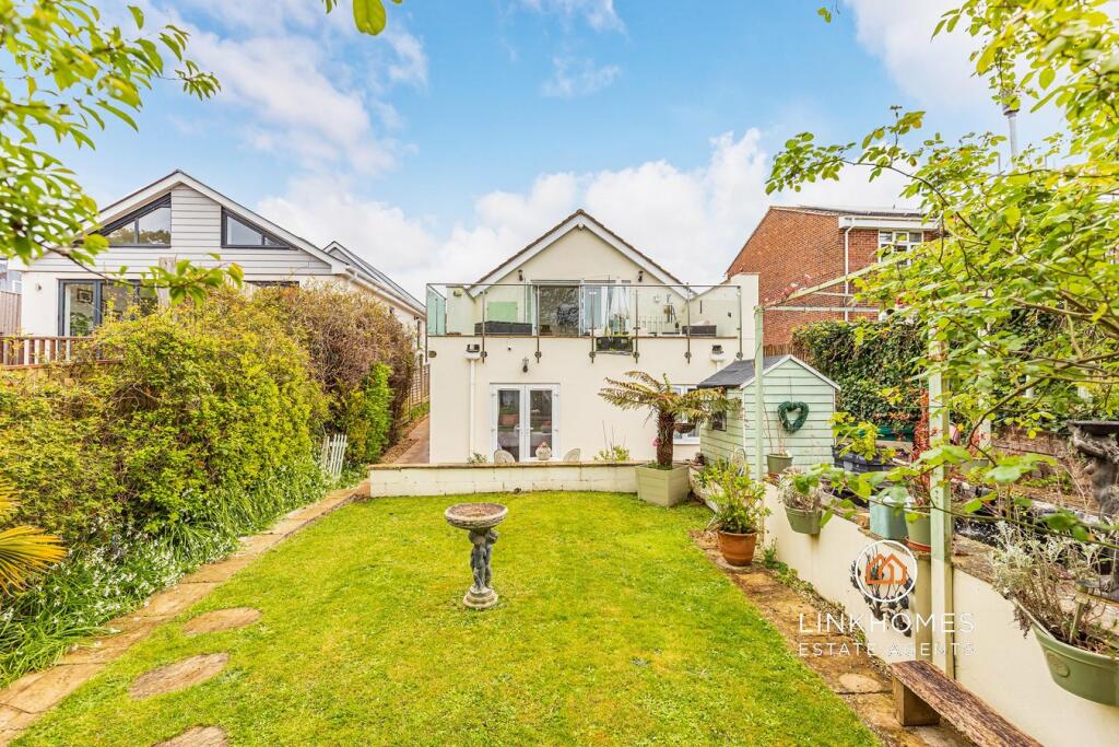 Main image of property: Pottery Road, Poole, BH14