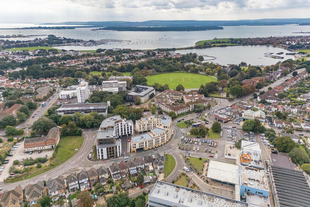 Main image of property: Commercial Road, Poole, BH14