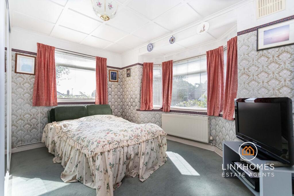 Additional property image - Mount Pleasant Drive, Bournemouth, BH8