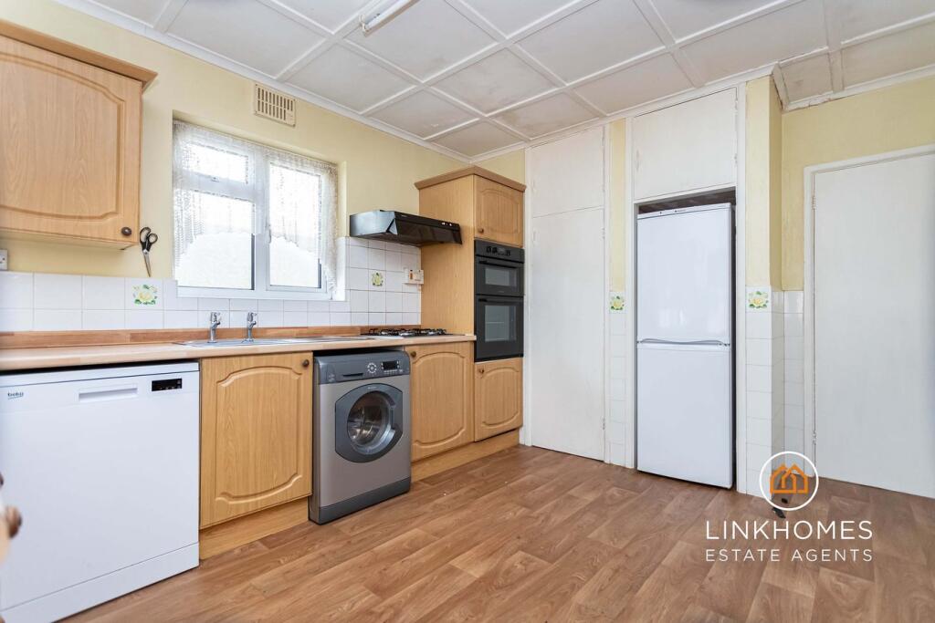 Additional property image - Mount Pleasant Drive, Bournemouth, BH8