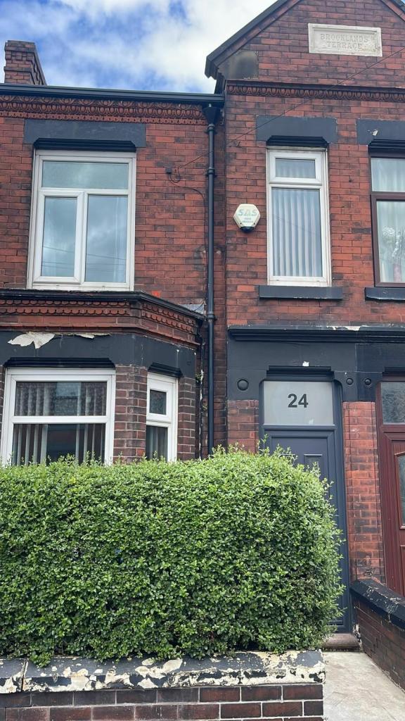 3 bedroom terraced house for sale in Newmarket Road Ashton Under Lyne, OL7