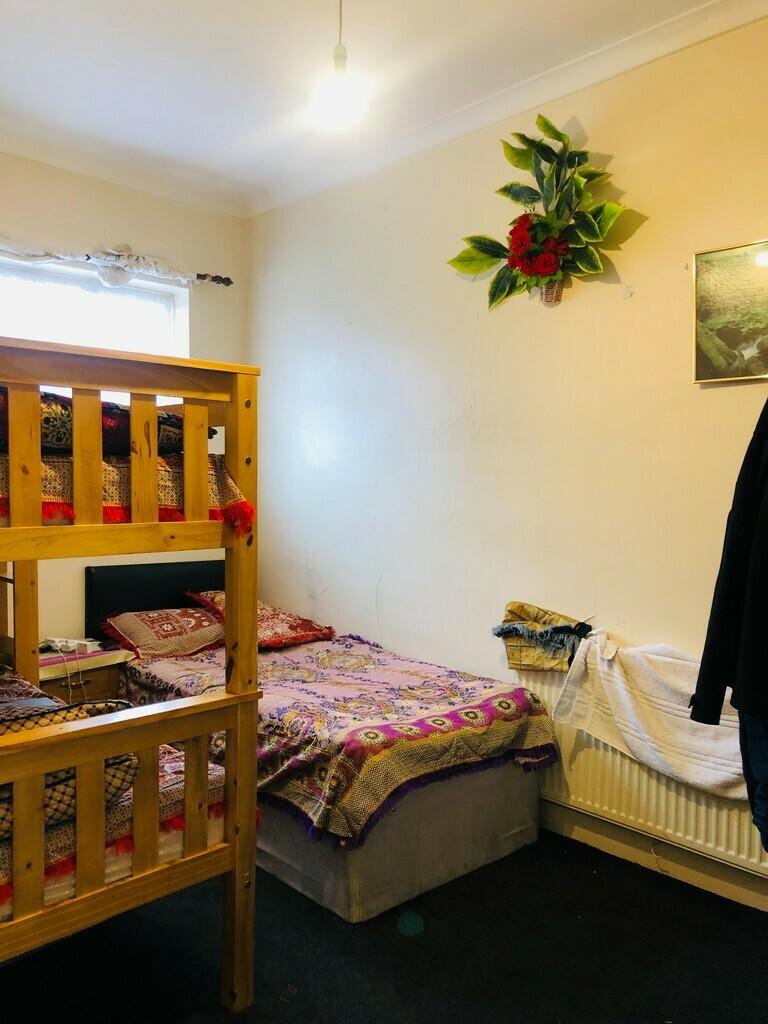 2 bedroom terraced house for sale in Smart Street, Longsight