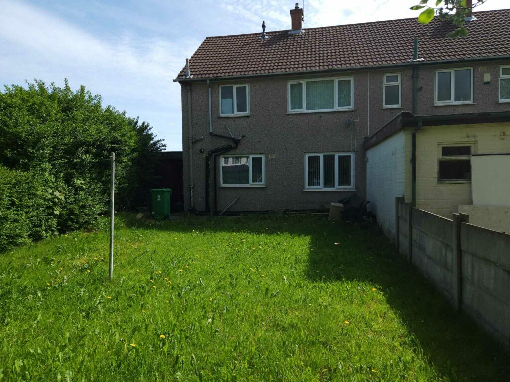 3 bedroom end of terrace house for sale in Lambourne Close Manchester, M22