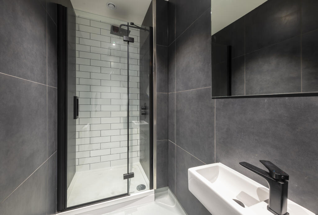 Additional property image - Heronbridge House, Herons Way, Chester, Cheshire, CH4