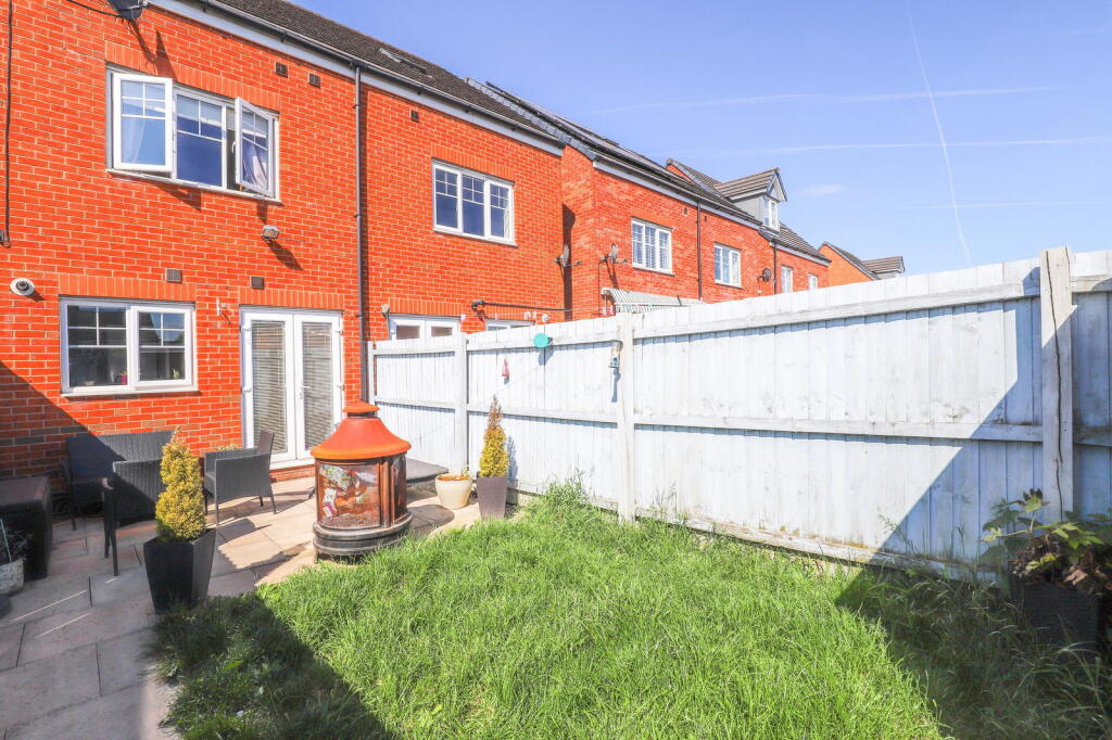Additional property image - Walshaw Road, Bury