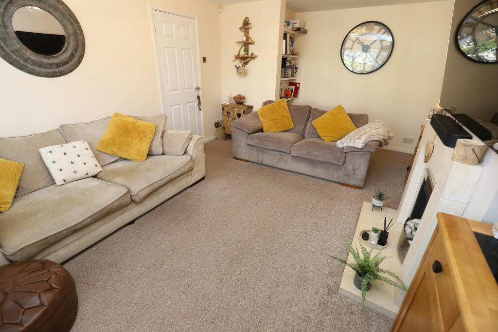 Additional property image - Fieldhead Avenue, Bury, BL8 2LZ