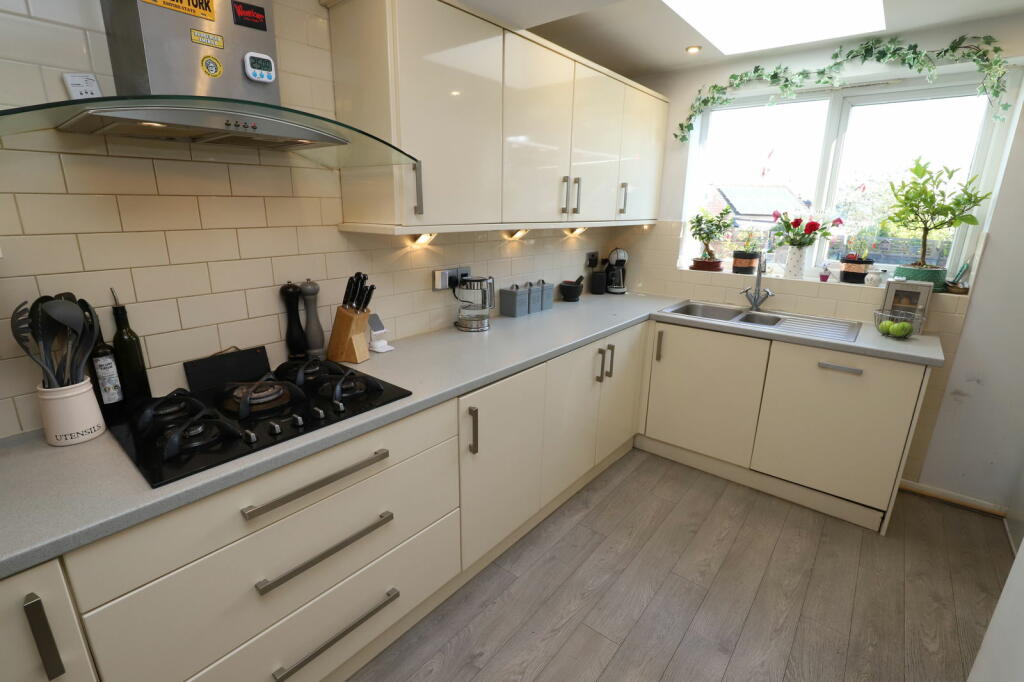 Additional property image - Fieldhead Avenue, Bury, BL8 2LZ