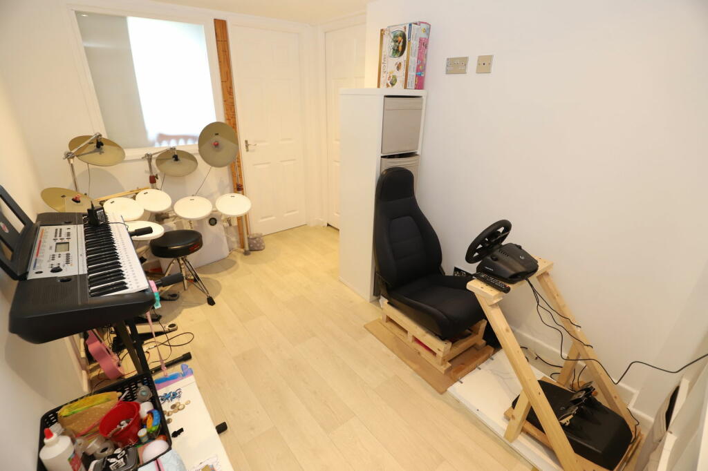 Additional property image - Fieldhead Avenue, Bury, BL8 2LZ