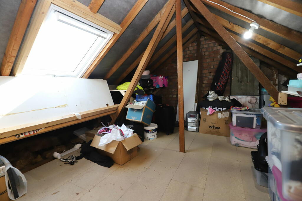 Additional property image - Fieldhead Avenue, Bury, BL8 2LZ