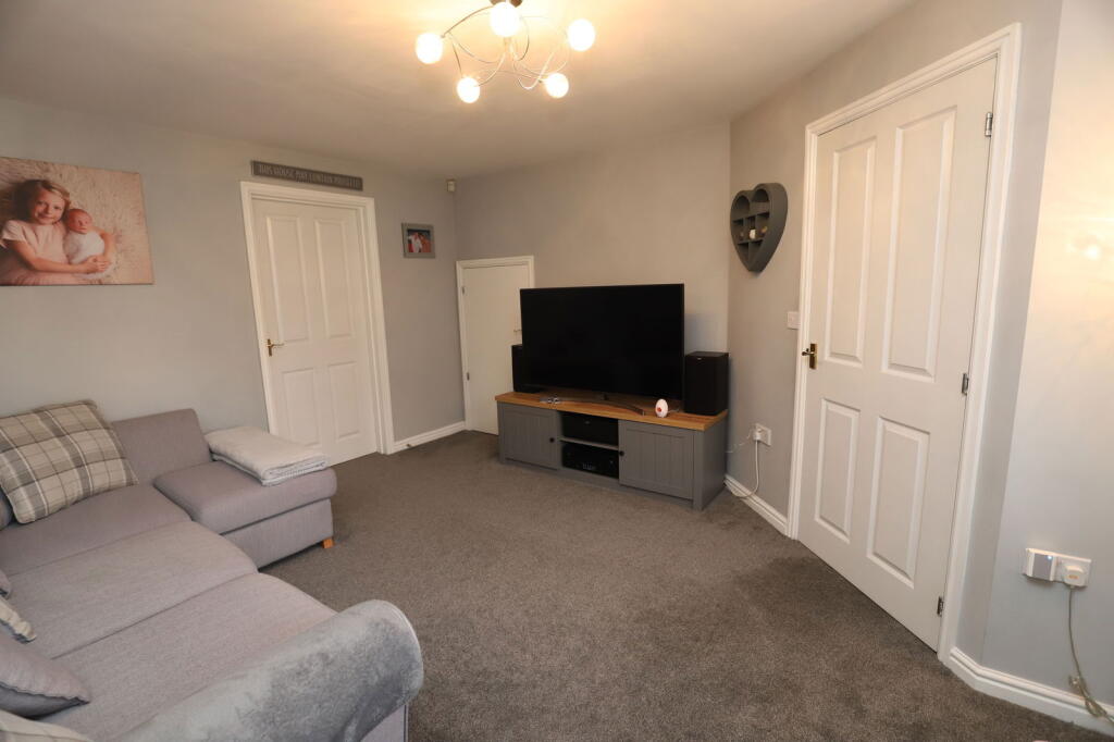 Additional property image - Elton Fold Chase, Bury, BL8 1PW