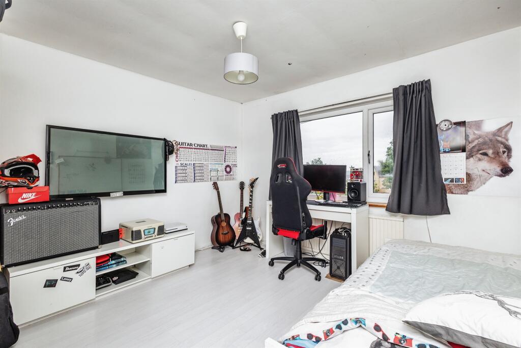 Additional property image - Cote Lane, Allerton, Bradford