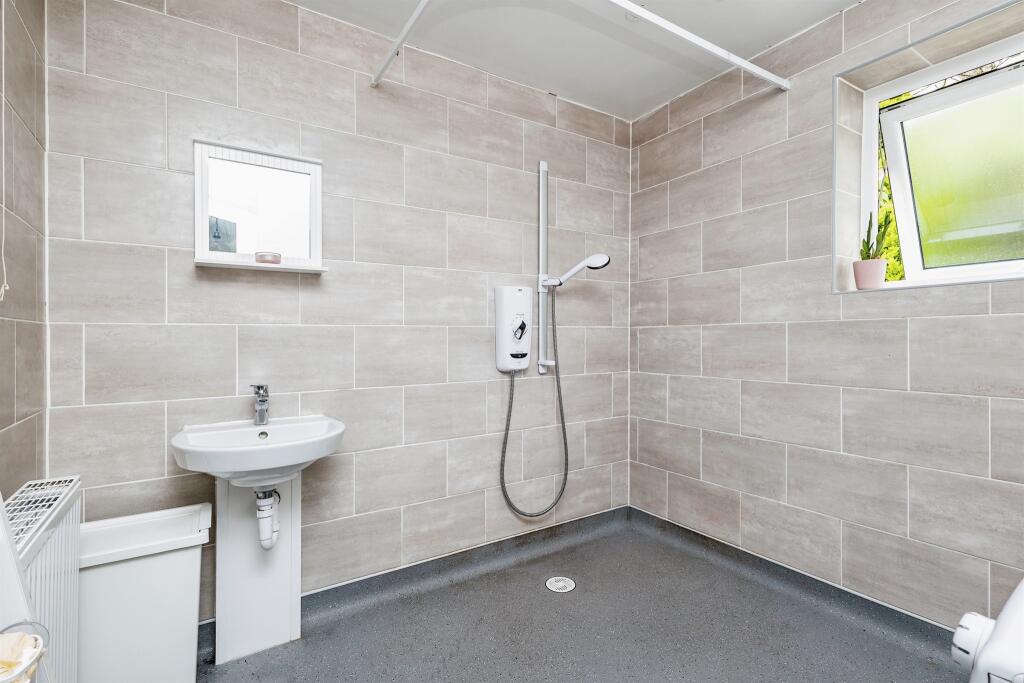 Additional property image - Cote Lane, Allerton, Bradford
