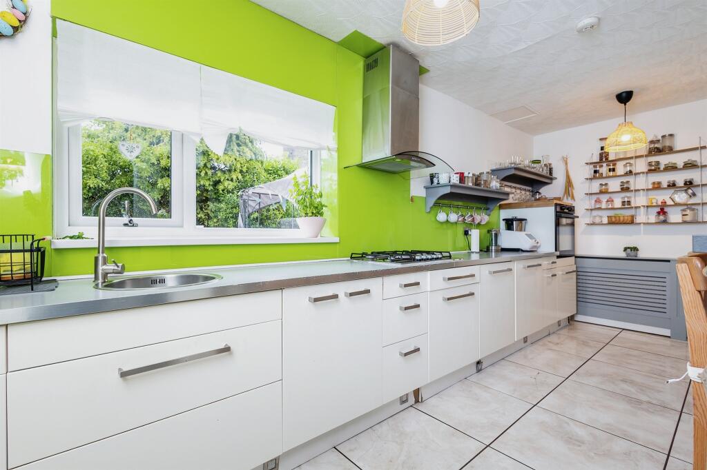 Additional property image - Cote Lane, Allerton, Bradford