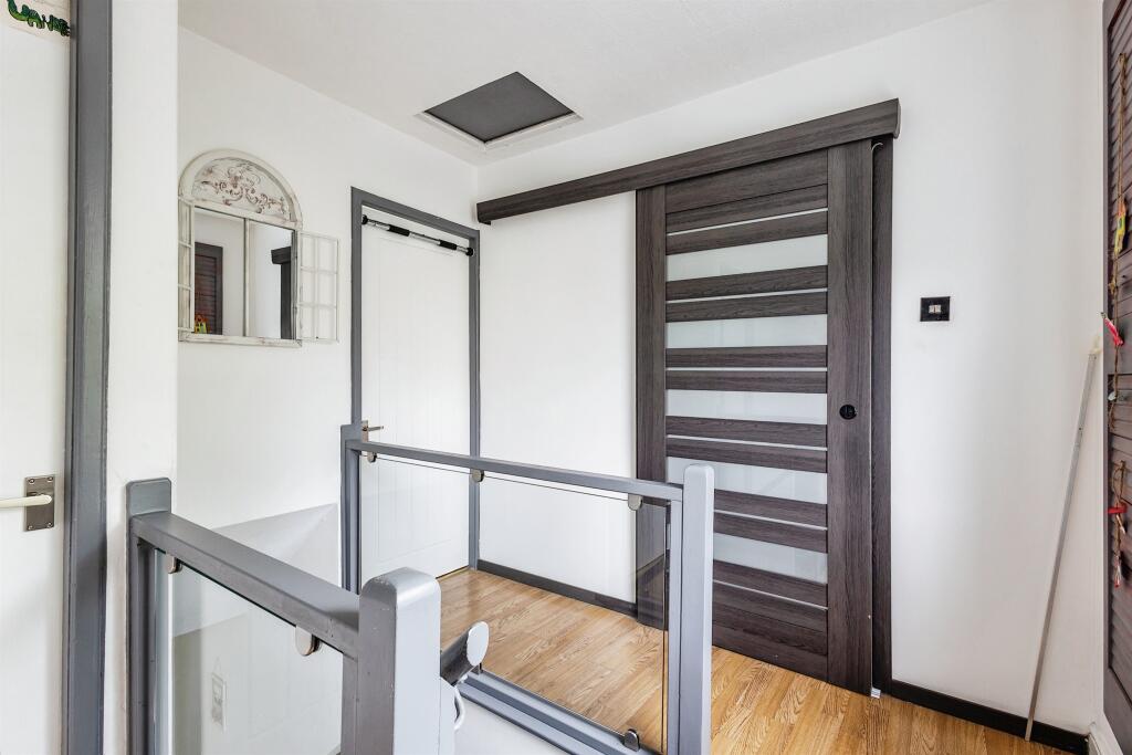Additional property image - Cote Lane, Allerton, Bradford
