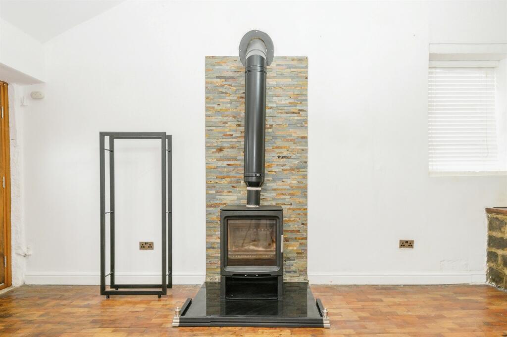 Additional property image - Allerton Lane, Allerton, Bradford