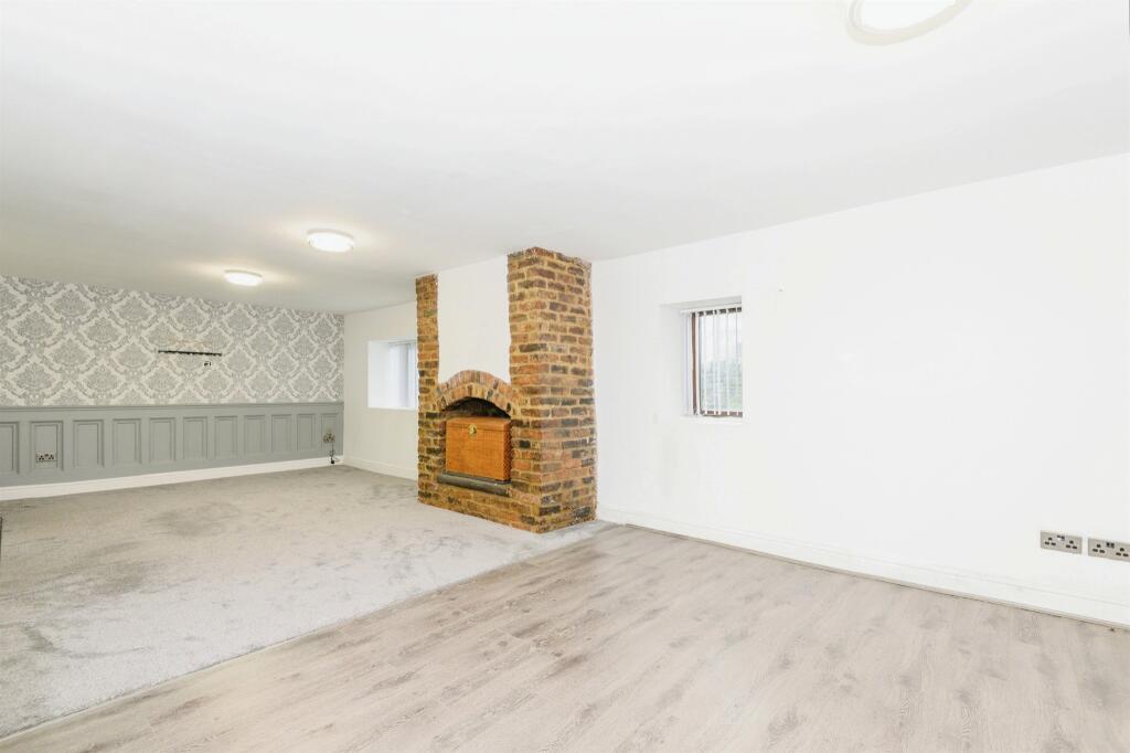 Additional property image - Allerton Lane, Allerton, Bradford