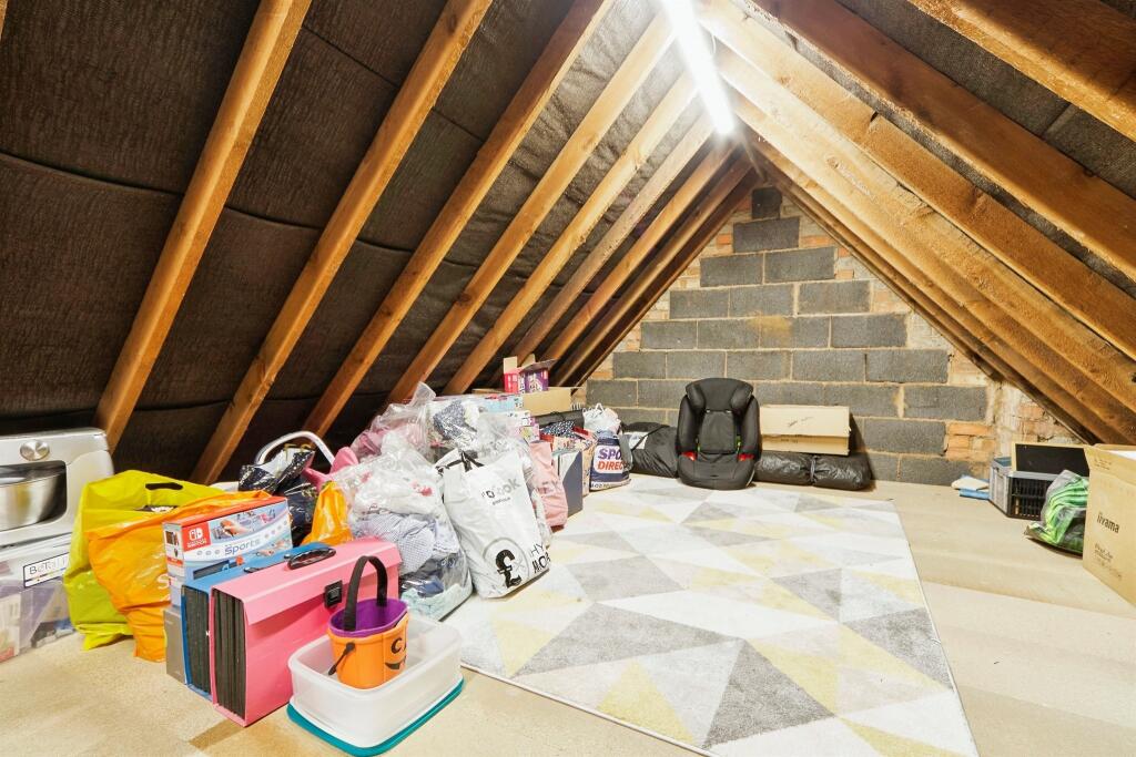 Additional property image - Birchlands Avenue, Wilsden, Bradford