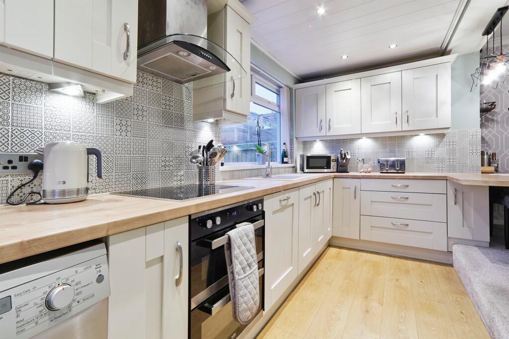 Additional property image - Birchlands Avenue, Wilsden, Bradford
