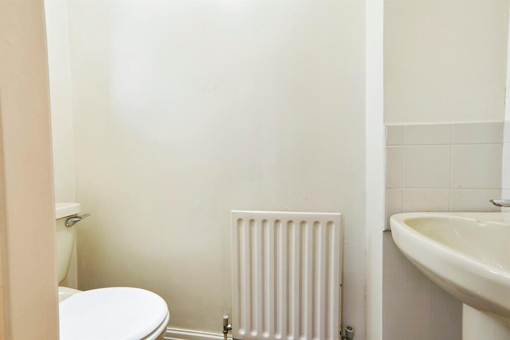 Additional property image - Stapper Green, Wilsden, Bradford