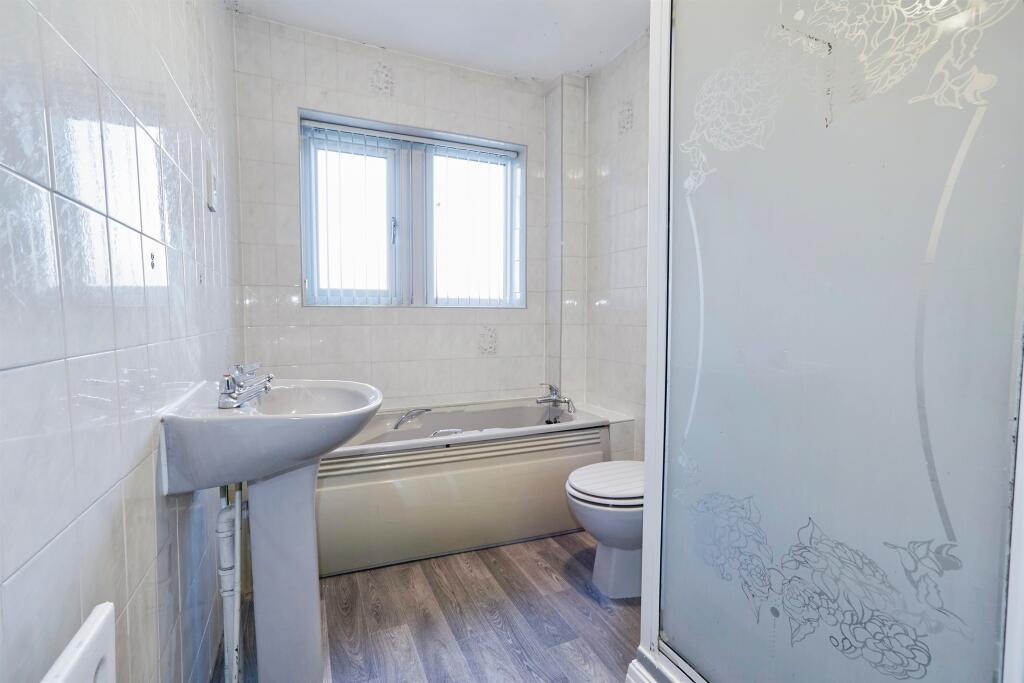 Additional property image - Stapper Green, Wilsden, Bradford