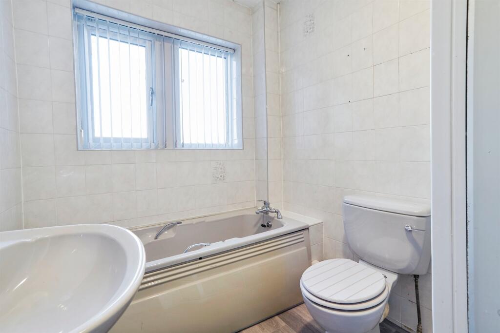 Additional property image - Stapper Green, Wilsden, Bradford