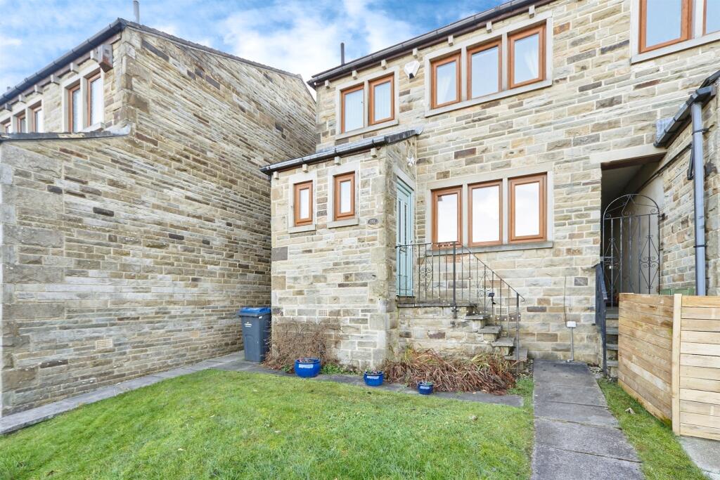 Additional property image - Stapper Green, Wilsden, Bradford