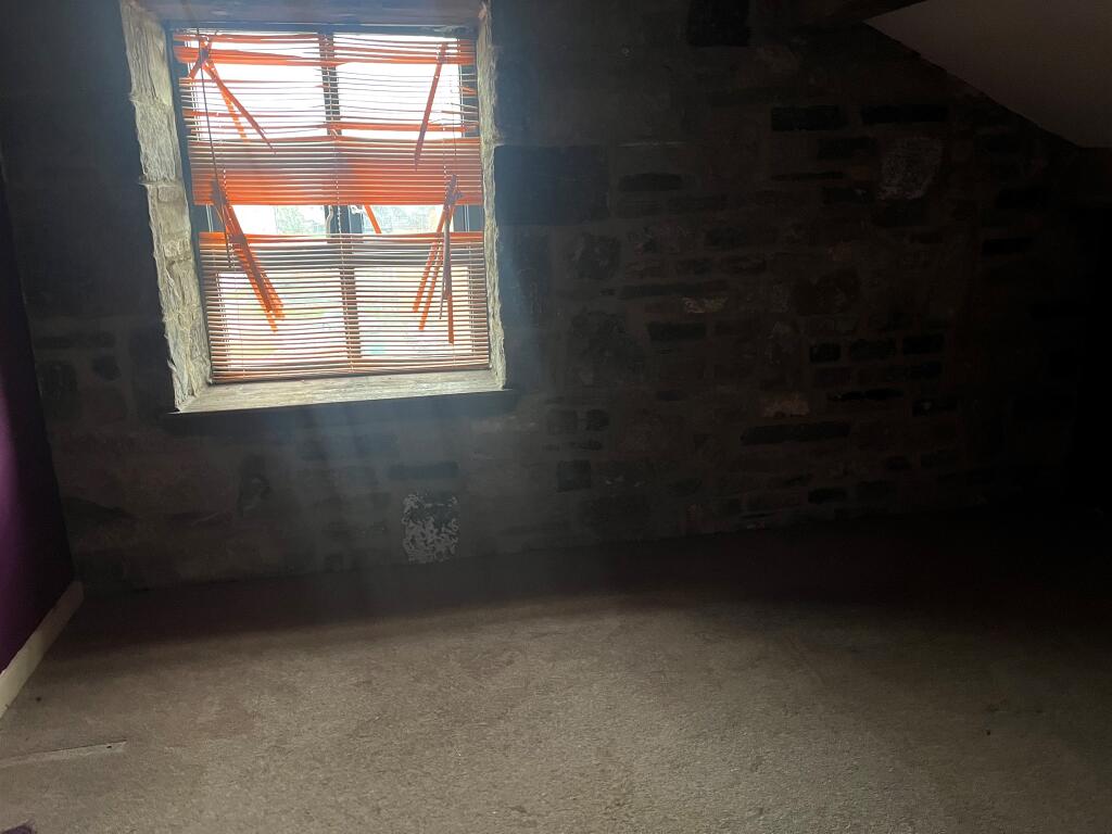 Additional property image - Highgate Mill Fold, Queensbury, Bradford