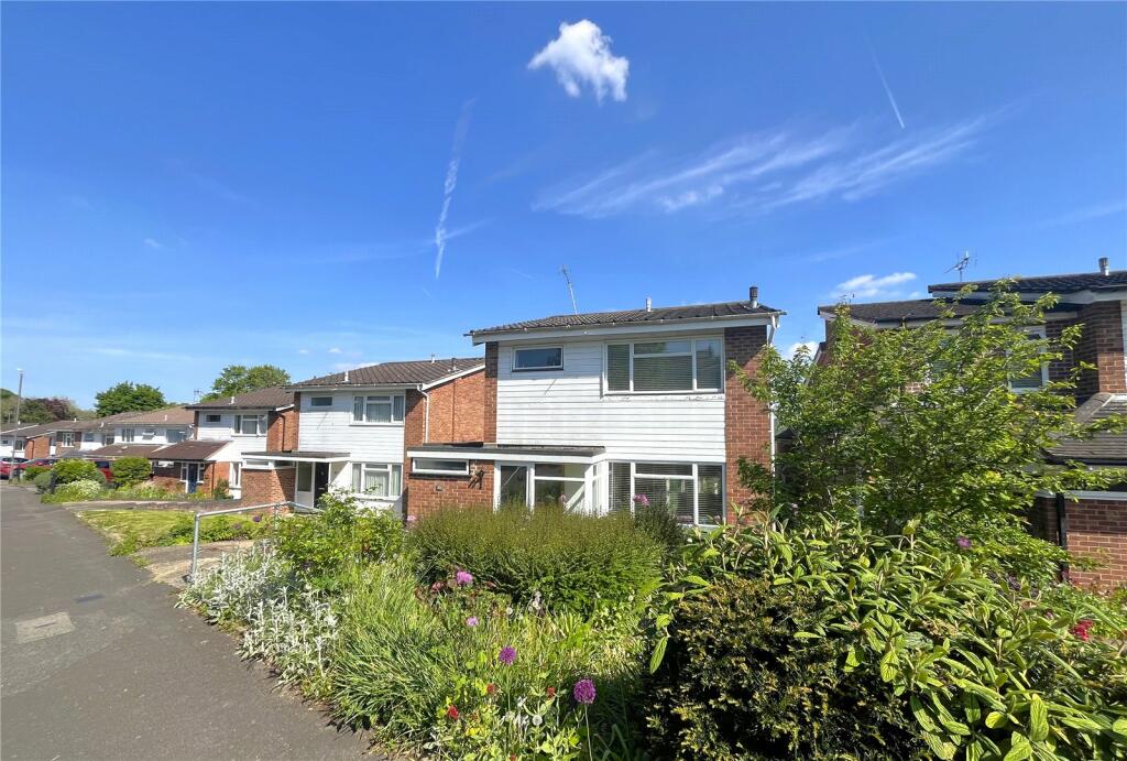 3 bedroom detached house for sale in Barnards Hill, Marlow, SL7 2NX, SL7