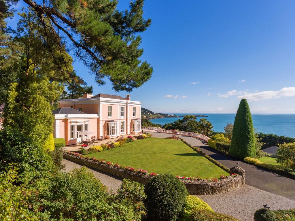 9 bedroom detached house for sale in Killiney, Dublin, Ireland