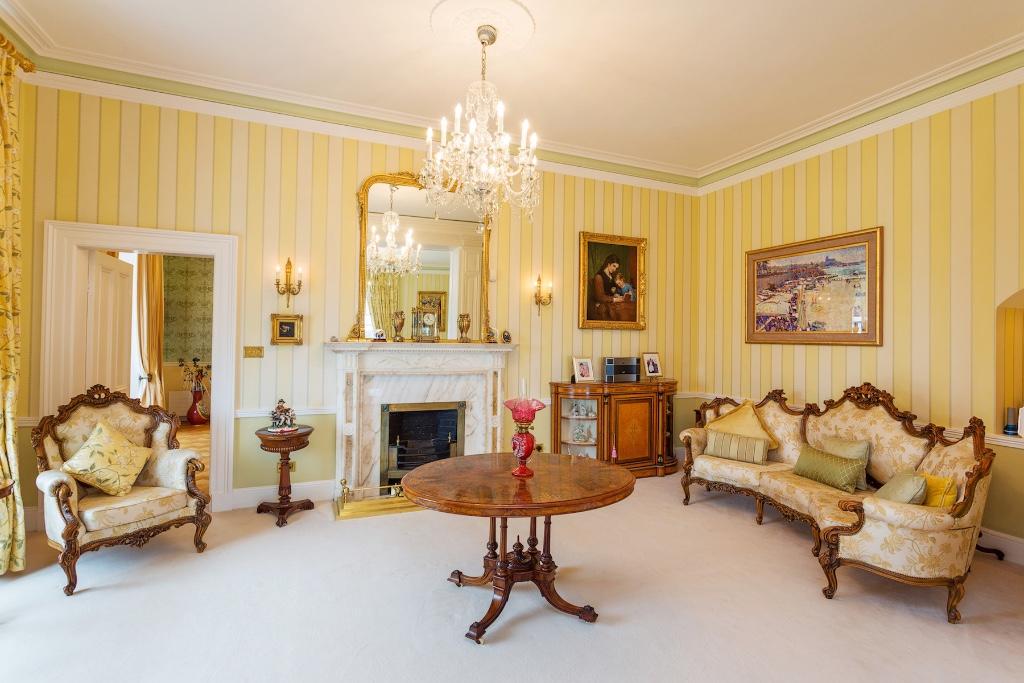 9 bedroom detached house for sale in Killiney, Dublin, Ireland