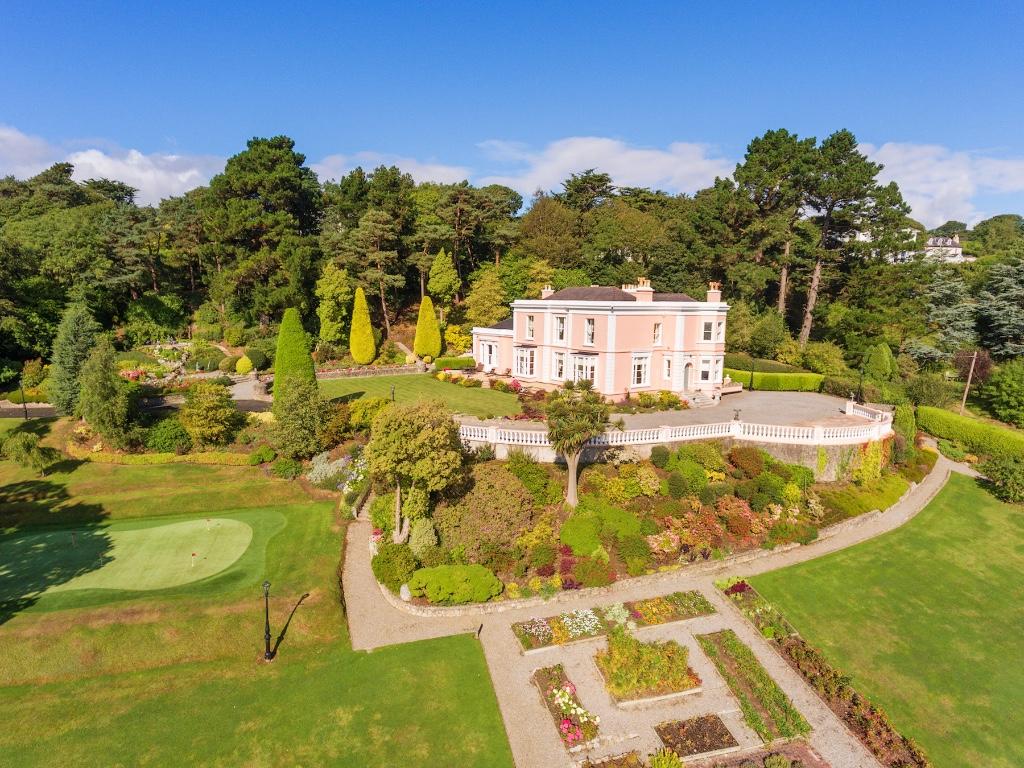 9 bedroom detached house for sale in Killiney, Dublin, Ireland
