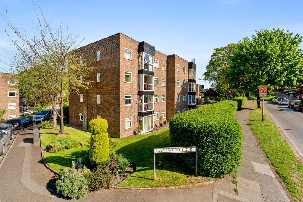 Main image of property: Brentwood Court, Lowther Rd, Prestwich, M25 9 | Bright & Spacious First Floor Apartment | No Chain
