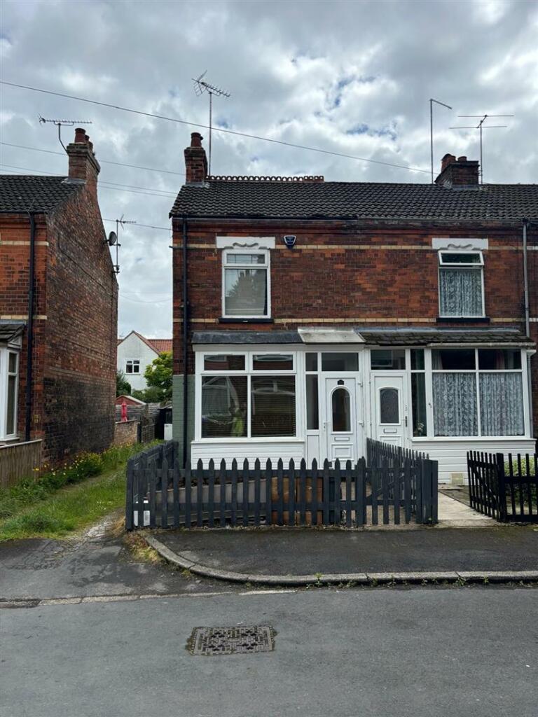 2 bedroom end of terrace house for rent in Cornwall Street, Cottingham